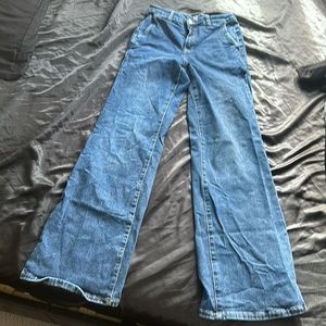 DARK WASH MELANIE LYNNE BOOTCUT FLARE JEANS